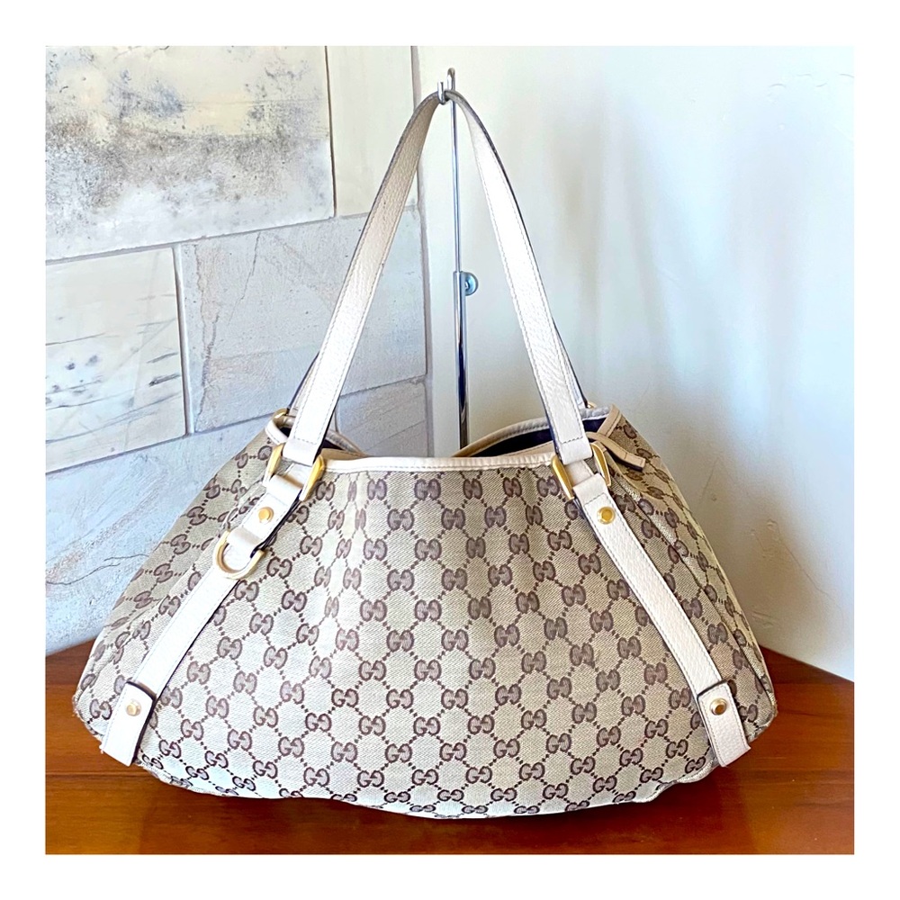 🔥SOLD🔥AUTHENTIC GUCCI SHOULDER BAG CANVAS - Picture 2 of 12